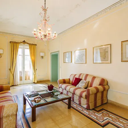 Dimora Archimedea Bed & Breakfast 4*