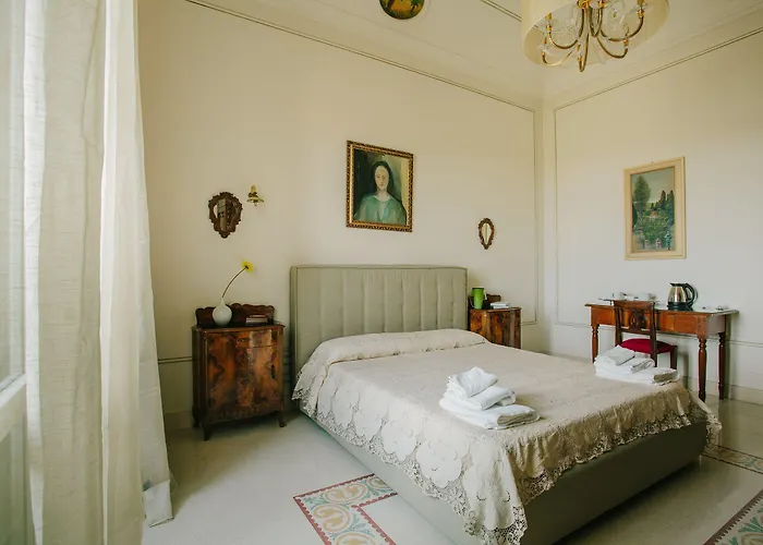 Bed & Breakfast Dimora Archimedea 4*