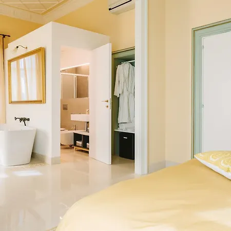Bed & Breakfast Dimora Archimedea 3*